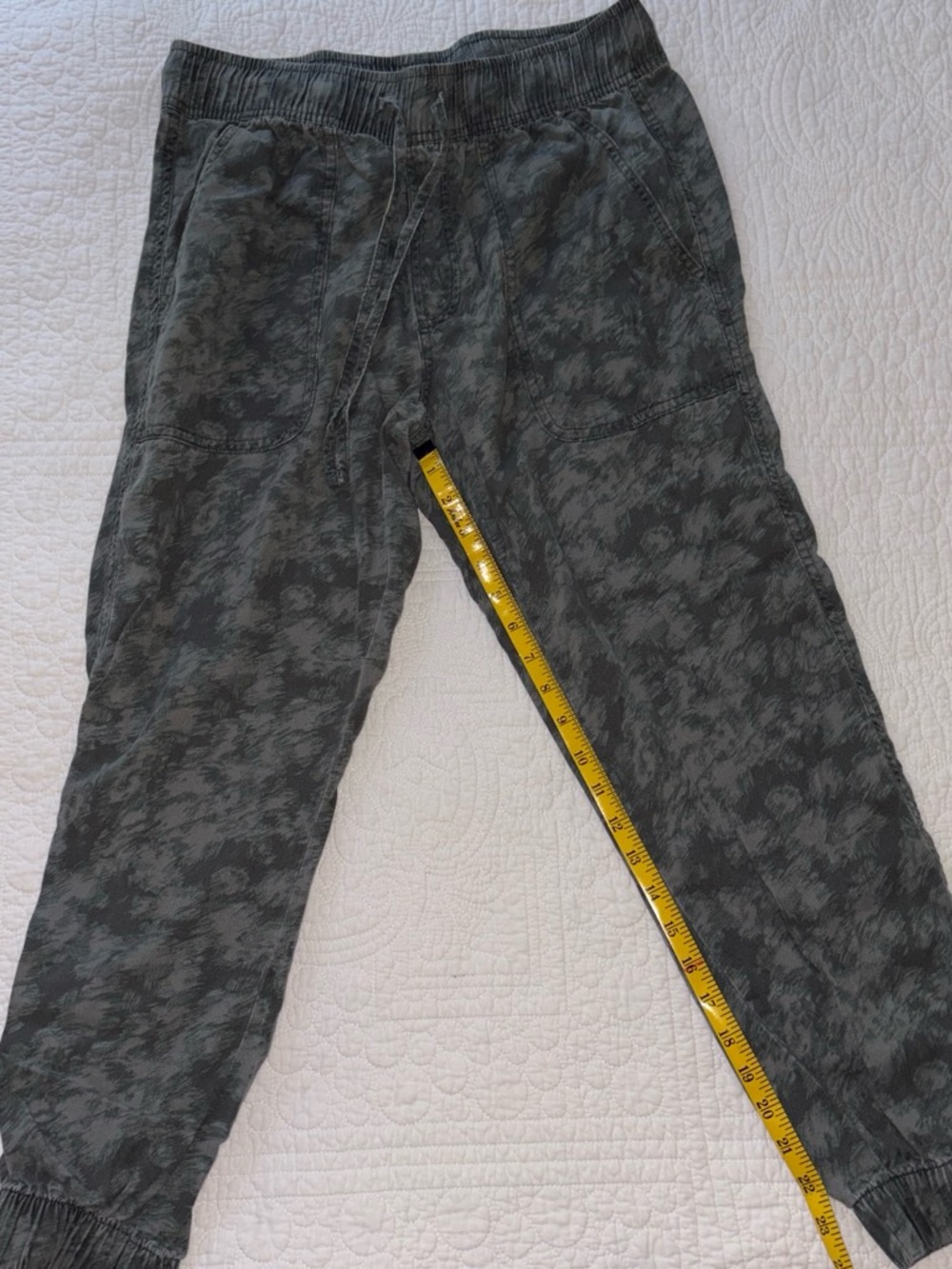 Orvis Dark Gray Camouflage Jogger Pants